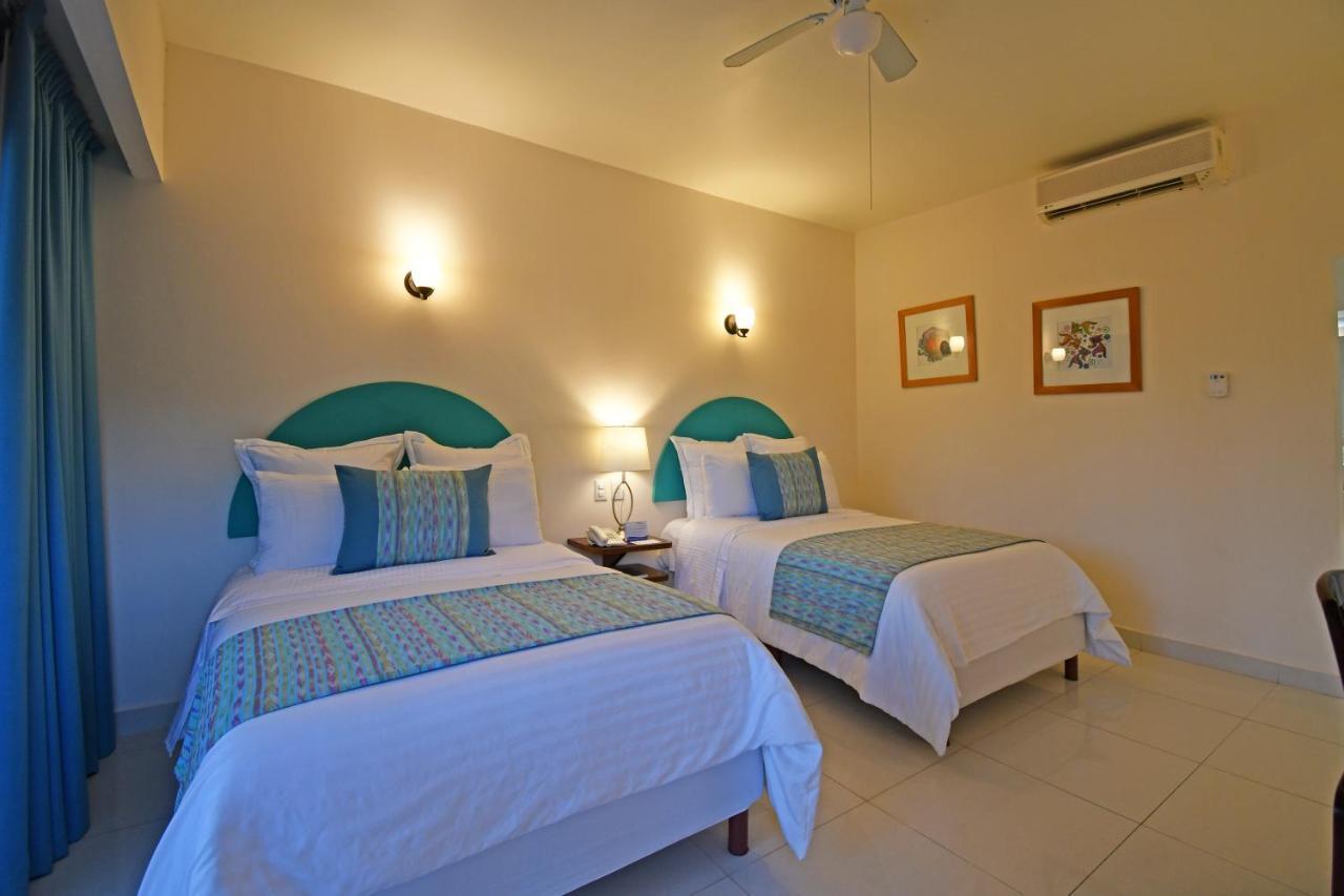 The Westmarine Waterfront Hotel لاباز المظهر الخارجي الصورة
