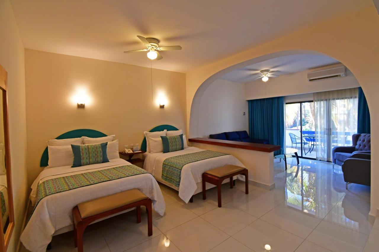 The Westmarine Waterfront Hotel لاباز المظهر الخارجي الصورة