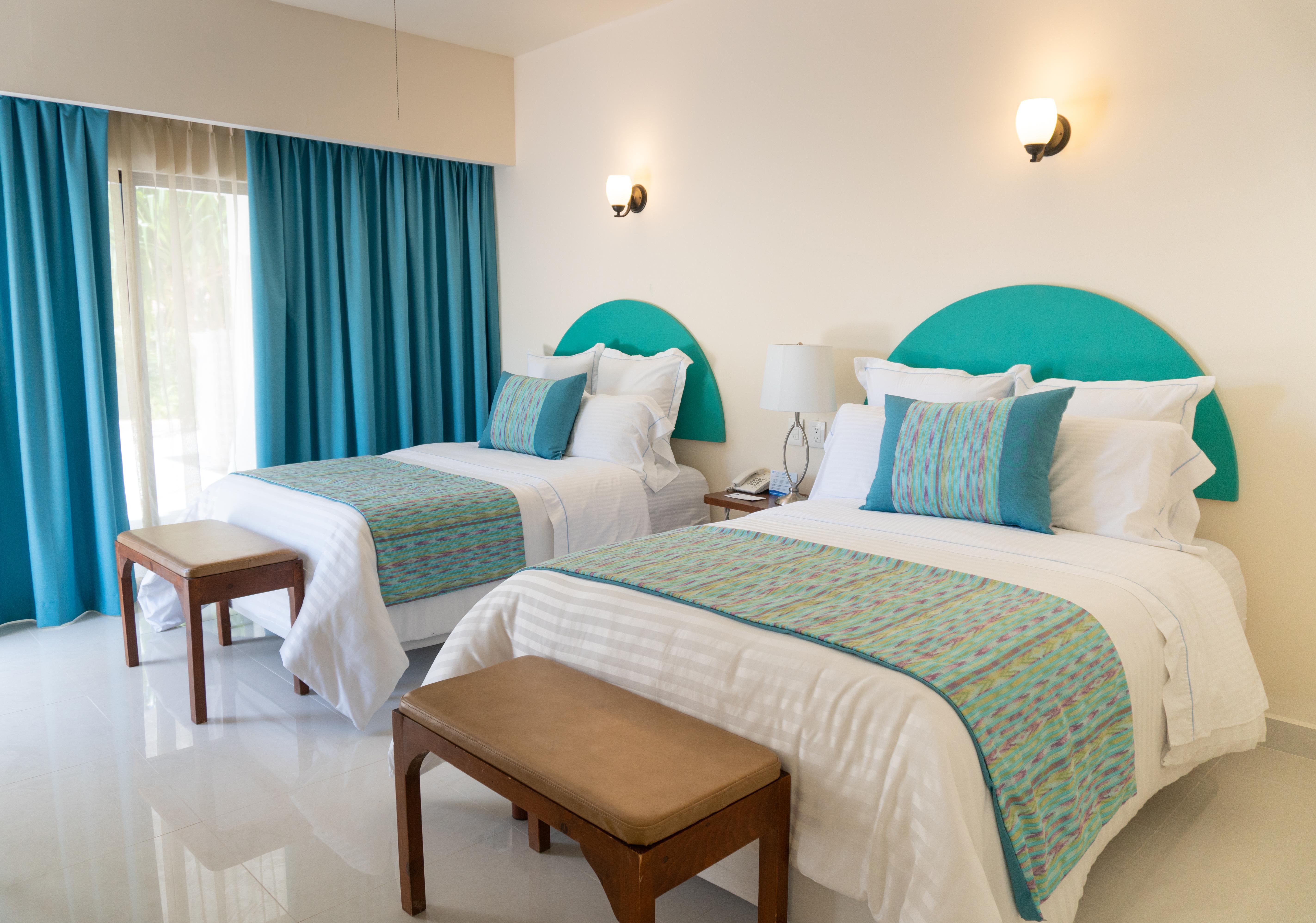 The Westmarine Waterfront Hotel لاباز المظهر الخارجي الصورة
