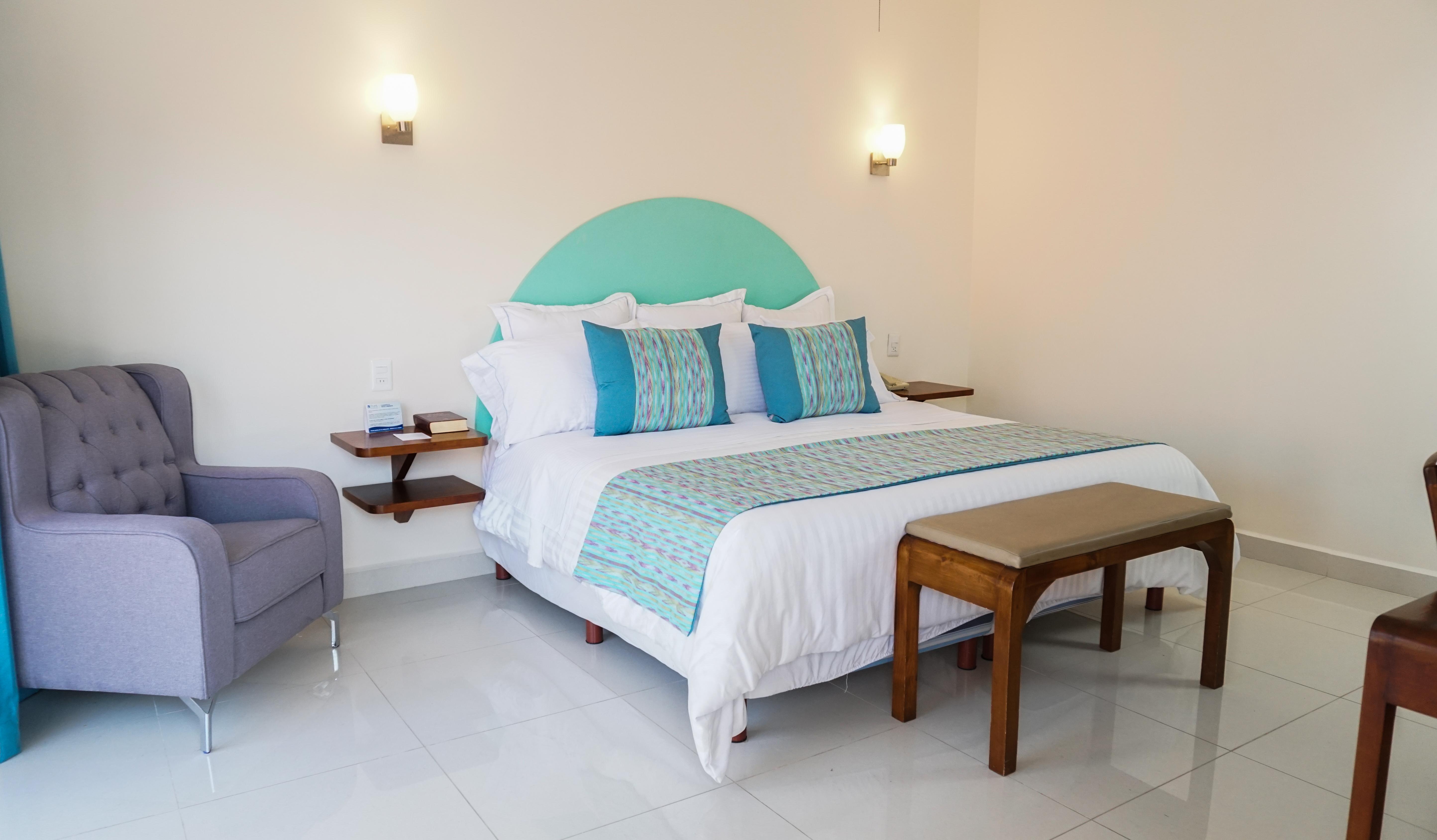 The Westmarine Waterfront Hotel لاباز المظهر الخارجي الصورة