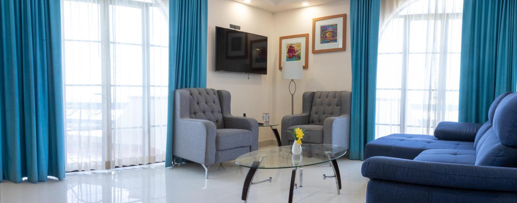 The Westmarine Waterfront Hotel لاباز المظهر الخارجي الصورة
