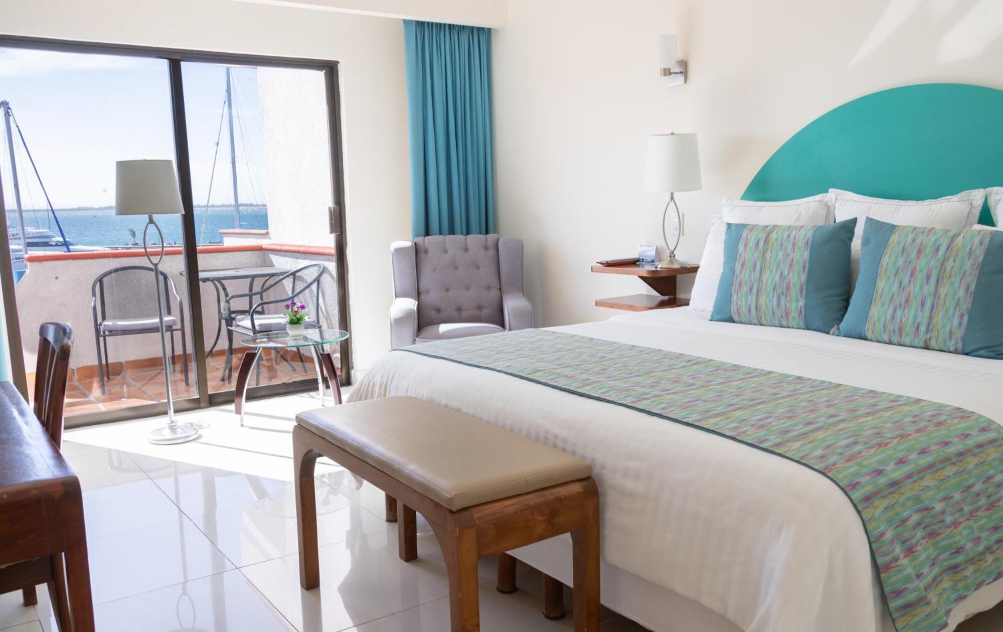 The Westmarine Waterfront Hotel لاباز المظهر الخارجي الصورة