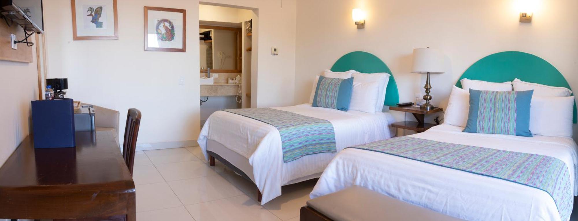 The Westmarine Waterfront Hotel لاباز المظهر الخارجي الصورة
