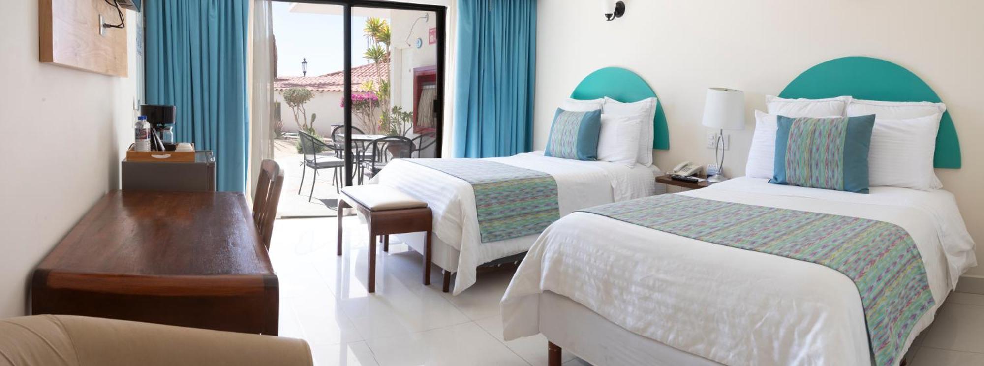 The Westmarine Waterfront Hotel لاباز المظهر الخارجي الصورة